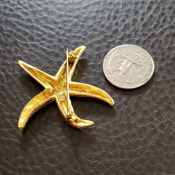 VTG starfish brooch - Picture 7 of 7